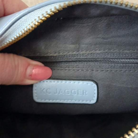 KC Jagger Elegant Blue Crossbody Bag - Picture 9 of 10